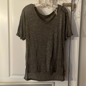 Mudd V neck silver and white top